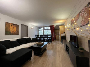 Appartement spacieux 8 pers avec balcon, parking et WiFi, proche centre et thermes - FR-1-512-214